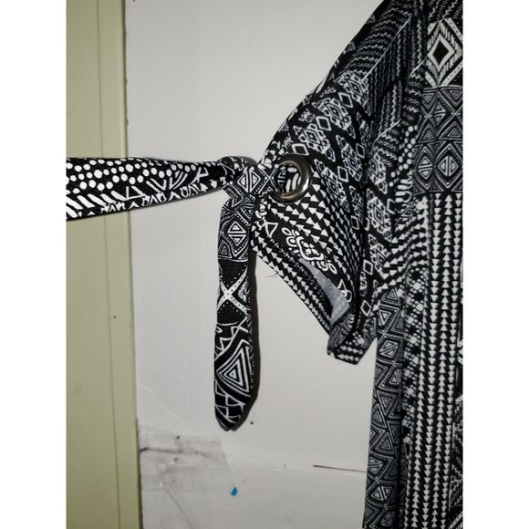 A Robert Louis Women's Top Tunic Bandana Print Boho Artsy Career Evening XL NWT - Picture 5 of 9